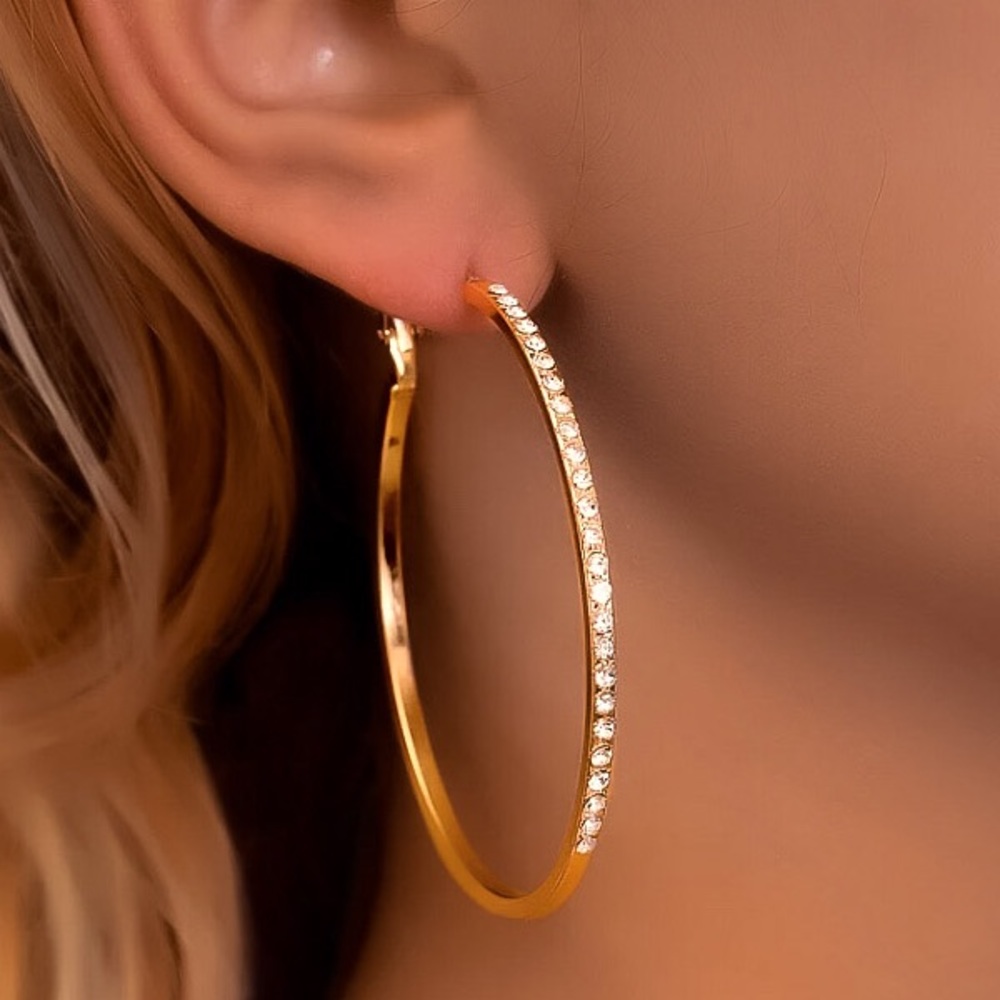 ⚜️𝟯𝟬%𝗢𝗙𝗙 𝗯𝘂𝗻𝗱𝗹𝗲𝘀 𝟯+⚜️ NEW Large Rhinestone Hoop Earrings